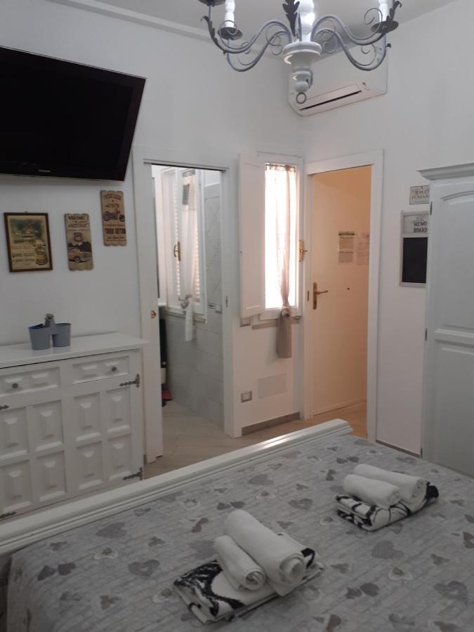 La Tana Nel Vicolo Santa Marinella Exterior foto