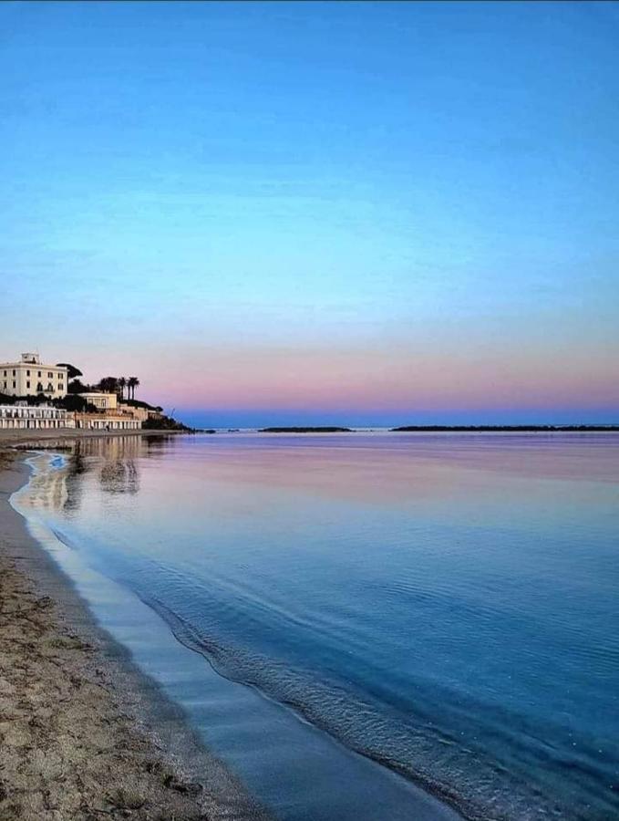 La Tana Nel Vicolo Santa Marinella Exterior foto