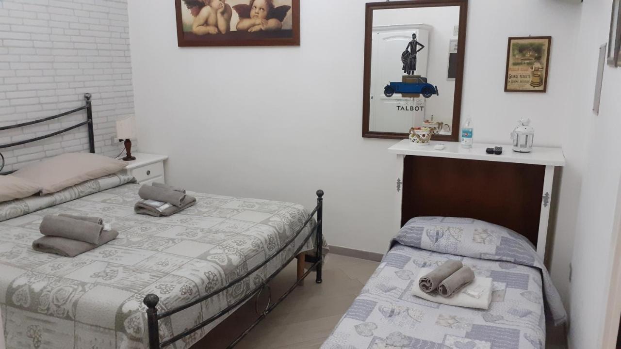 La Tana Nel Vicolo Santa Marinella Exterior foto
