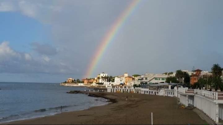 La Tana Nel Vicolo Santa Marinella Exterior foto
